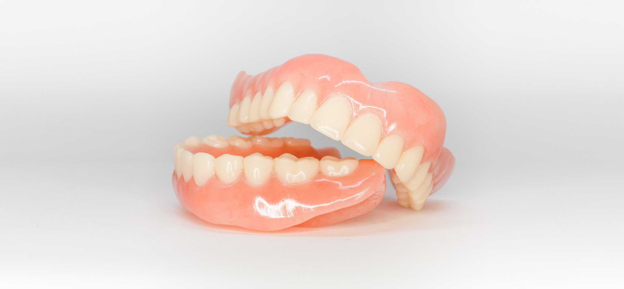レジン（特殊プラスチック）製の入れ歯